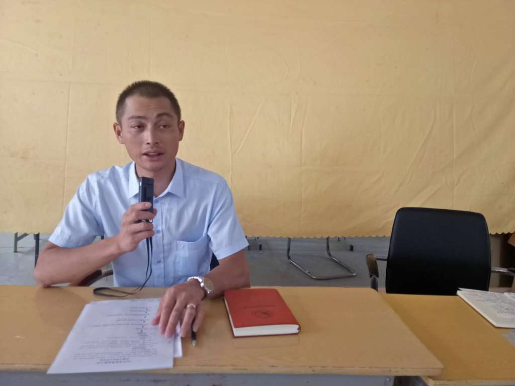 兼招生办主任邱志国同志在迎接新生入学前夕做了周密布置和严格要求